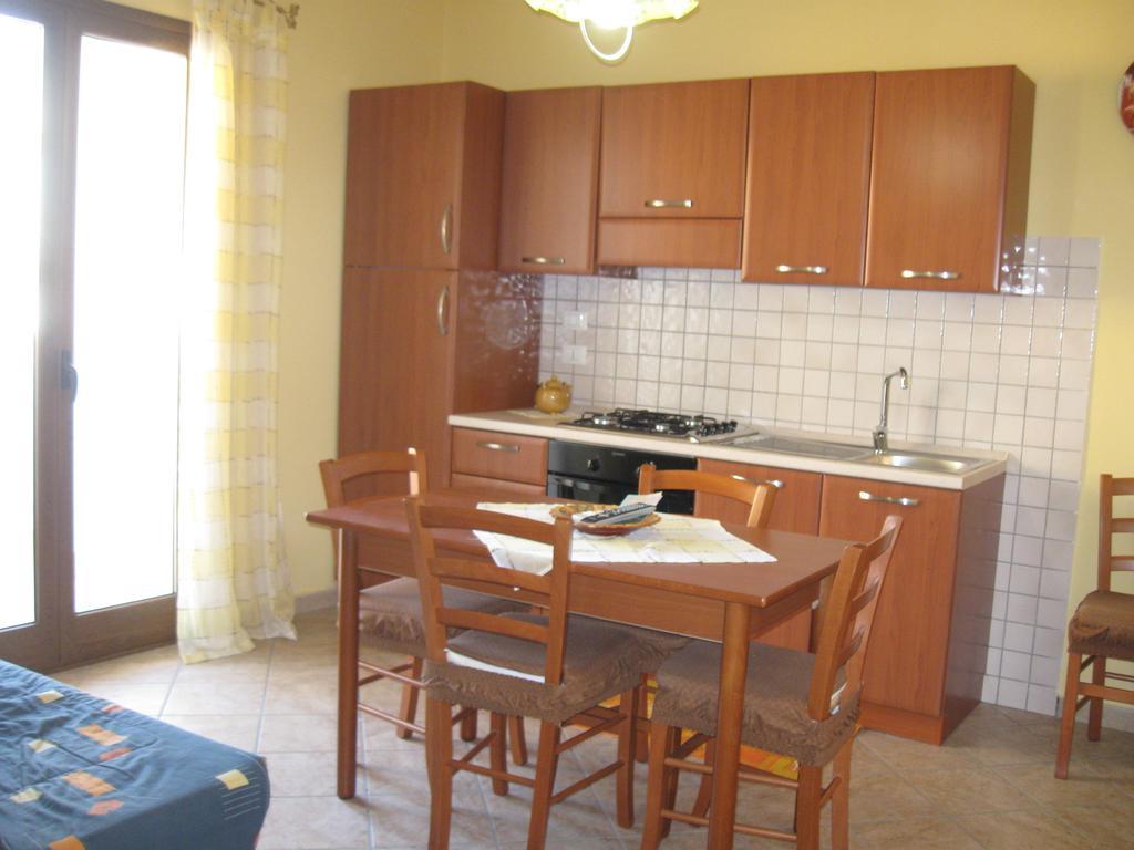 Rosy'S Apartments Trappeto  Habitación foto