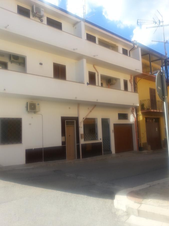 Rosy'S Apartments Trappeto  Exterior foto